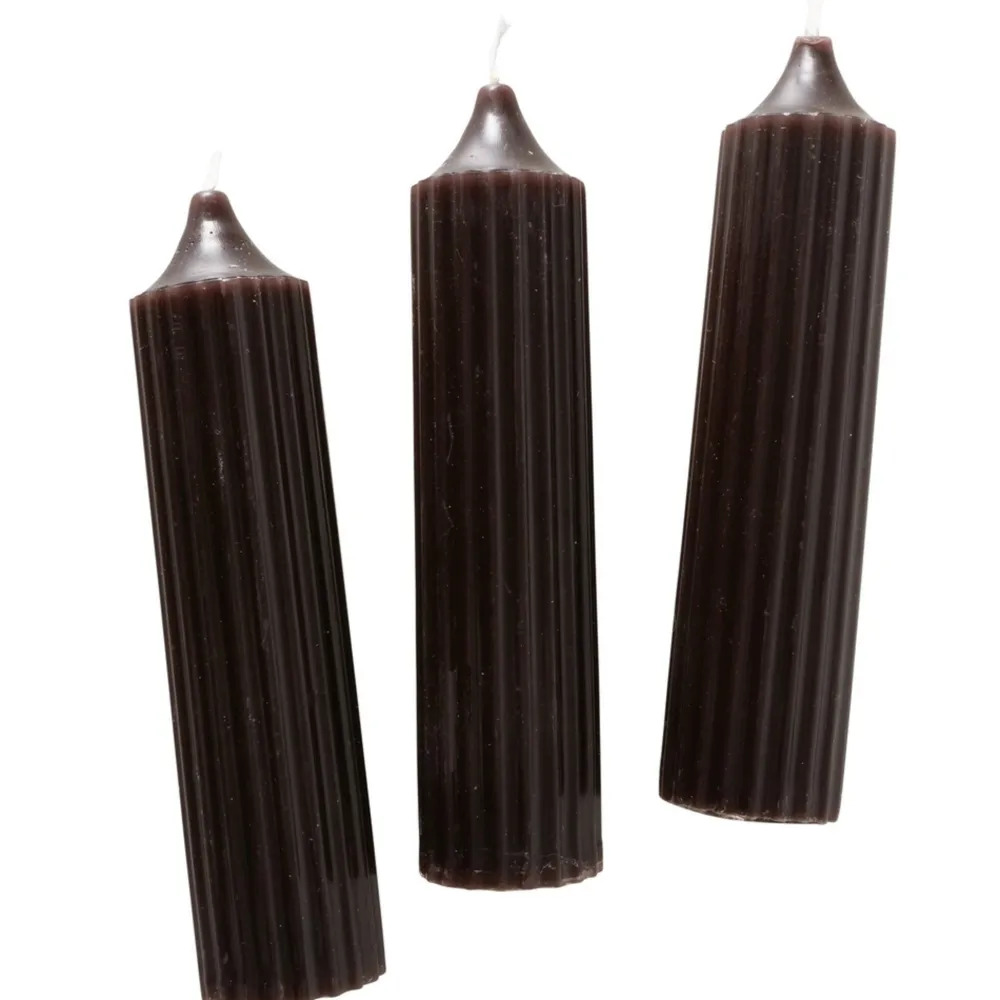 Boltze Weihnachtsdeko|Weihnachts- & Adventskerzen-Dicke Stabkerzen Riffly Ø 3,5 cm, 3er Set