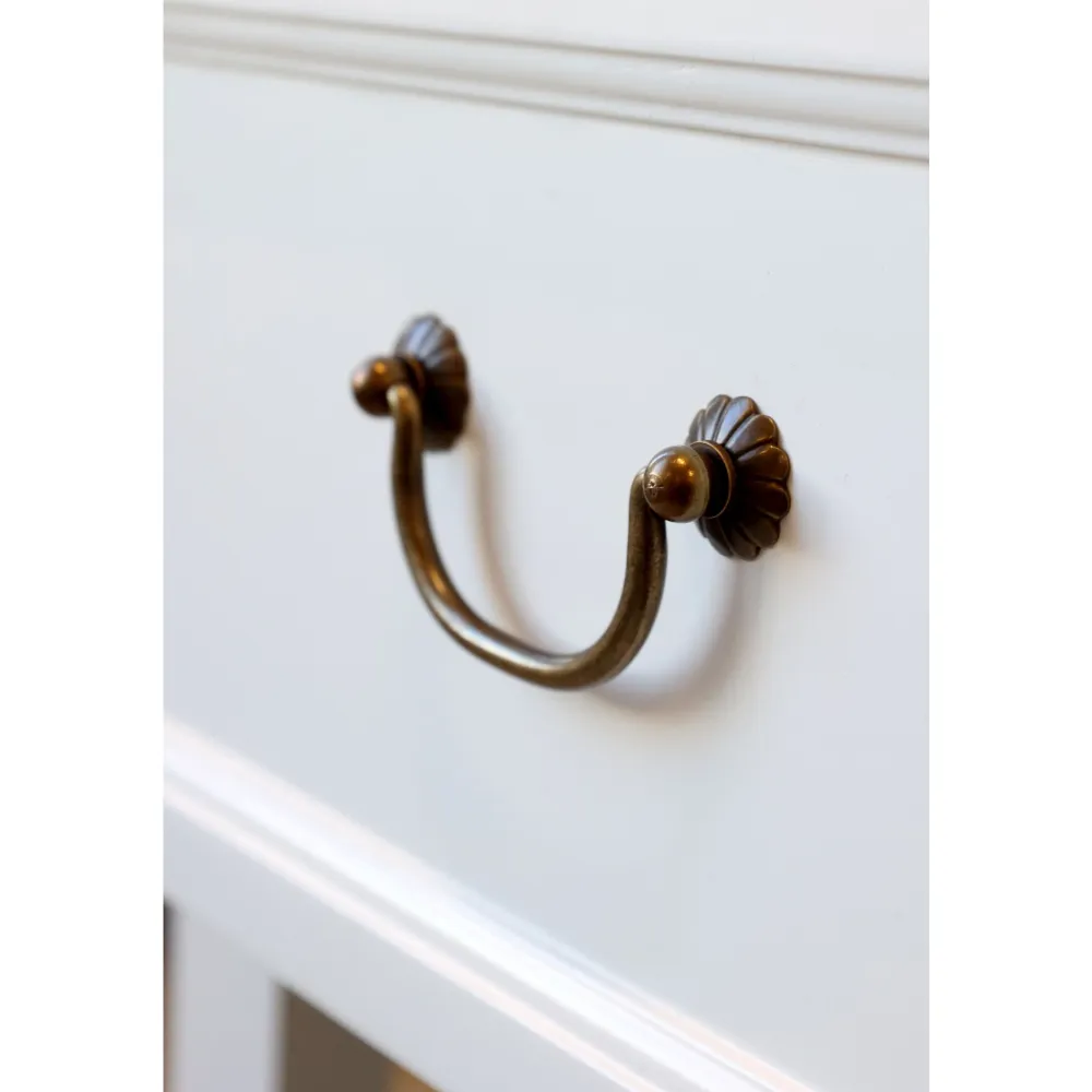 Chic Antique Kommoden|Beistelltische & Couchtische-Anrichtetisch mit zwei Schubladen