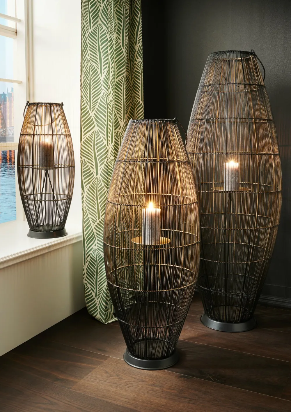 Faktorei Windlichter-Boden-Windlicht XXL aus Metall schwarz/gold