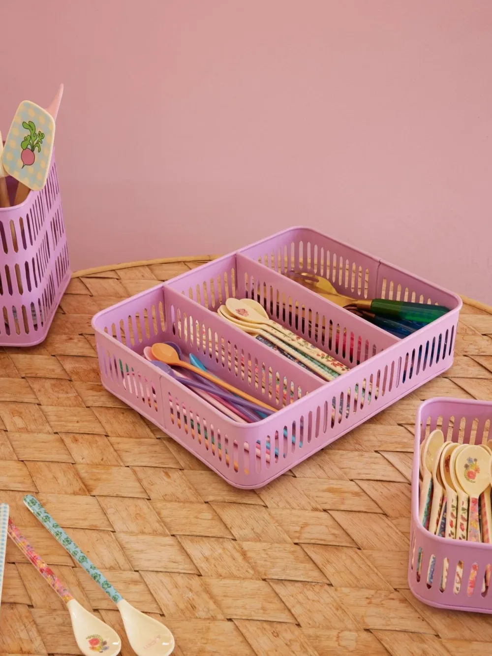 RICE Körbe|Besteck-Besteck Korb aus Metall, pink